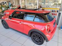 Gebraucht Mini ONE 102 PS (75 kW) 2019 Chili red Kleinwagen
