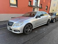 Usata Mercedes E350 231 CV (169 kW) 2009 Argento Berlina