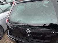 Second-hand Opel Corsa 90 CP (66 kW) 2004 Negru Hatchback