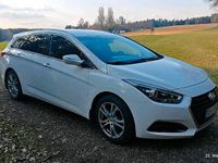 Gebraucht Hyundai i40 Style 141 PS (103 kW) 2015 Weiß Kombi