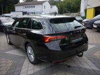 Neu Skoda Octavia 150 PS (110 kW) 2025 Black magic perleffect Kombi