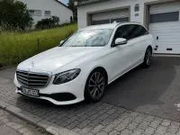 Gebraucht Mercedes E220 194 PS (142 kW) 2020 Weiß Limousine