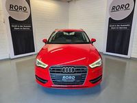 Gebraucht Audi A3 Ambiente 110 PS (80 kW) 2014 Rot Limousine