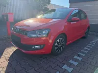 Gebraucht VW Polo Trendline 75 PS (55 kW) 2015 Rot Kleinwagen