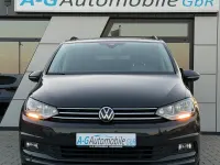 Gebraucht VW Touran Comfortline 150 PS (110 kW) 2022 Grün Van / Kleinbus