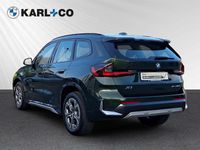 Gebraucht BMW X1 xLine 163 PS (119 kW) 2025 Sanremo green metallic (gruen) SUV