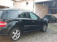 Gebraucht Mercedes ML320 224 PS (164 kW) 2008 Schwarz SUV