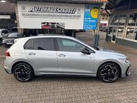 Gebraucht VW Golf VIII R-line 150 PS (110 kW) 2025 Oyster silver metallic Limousine