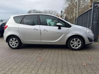 Gebraucht Opel Meriva 101 PS (74 kW) 2010 Silber Van / Kleinbus