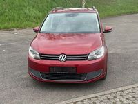 Gebraucht VW Touran Comfortline 140 PS (102 kW) 2011 Rot Van / Kleinbus