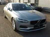 Gebraucht Volvo S90 Momentum 250 PS (183 kW) 2018 Electric silver / metallic Limousine