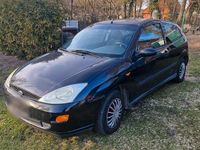 Gebraucht Ford Focus 75 PS (55 kW) 1999 Schwarz Kleinwagen
