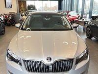 Gebraucht Skoda Superb Ambition 150 PS (110 kW) 2018 Silber Limousine