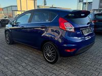 Gebraucht Ford Fiesta Titanium 140 PS (102 kW) 2016 Blau Limousine