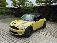 Usata Mini Cooper S Cabriolet 174 CV (127 kW) 2009 Giallo Cabrio