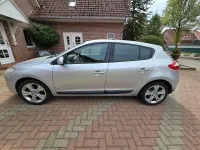 Gebraucht Renault Mégane 100 PS (73 kW) 2009 Silber Limousine