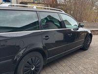 Gebraucht VW Passat Basis 136 PS (100 kW) 2004 Schwarz Kombi