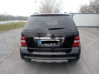 Gebraucht Mercedes ML280 190 PS (139 kW) 2006 Schwarz SUV