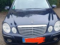 Gebraucht Mercedes E320 224 PS (164 kW) 2008 Blau Limousine