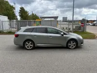 Gebraucht Toyota Avensis Comfort 143 PS (105 kW) 2016 Grau Kombi