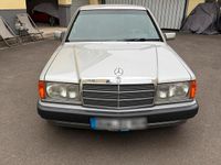 Gebraucht Mercedes 190 122 PS (89 kW) 1992 Silber Limousine
