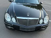 Gebraucht Mercedes E320 224 PS (164 kW) 2008 Schwarz Limousine