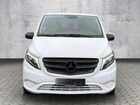 Usado Mercedes Vito Edition 190 HP (139 kW) 2019 Preto Van