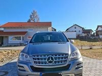 Gebraucht Mercedes ML350 231 PS (169 kW) 2011 Grau SUV