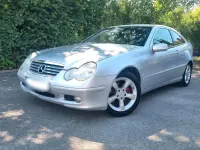 Gebraucht Mercedes C200 163 PS (119 kW) 2003 Silber Coupé
