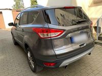 Gebraucht Ford Kuga Titanium 150 PS (110 kW) 2013 Grau SUV