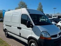 Second-hand Renault Master 120 CP (88 kW) 2010 Alb Monovolum