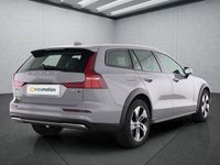 Gebraucht Volvo V60 CC 197 PS (144 kW) 2023 Grau Kombi