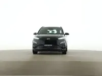 Gebraucht Hyundai Kona Select 100 kW (136 PS) 2023 Schwarz SUV