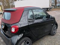 Gebraucht Smart ForTwo Cabrio 71 PS (52 kW) 2019 Schwarz Cabrio