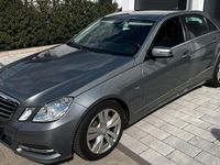 Gebraucht Mercedes E220 Avantgarde 170 PS (125 kW) 2011 Grau Limousine