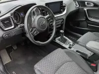Używany Kia Ceed Vision 140 KM (102 kW) 2020 Szary Hatchback