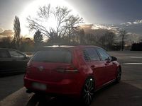 Gebraucht VW Golf VII 185 PS (136 kW) 2015 Rot Kleinwagen