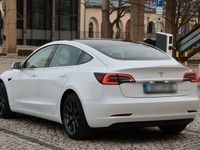 Used Tesla Model 3 Long Range AWD 324 kW (441 HP) 2019 White Sedan
