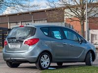 Gebraucht Opel Meriva Innovation 120 PS (88 kW) 2012 Silber Van / Kleinbus