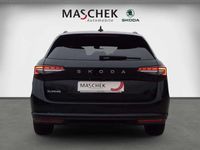Gebraucht Skoda Superb Selection 150 PS (110 kW) 2024 Onyx schwarz metallic Kombi