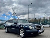 Gebraucht Mercedes E320 Classic 197 PS (144 kW) 2002 Schwarz Limousine