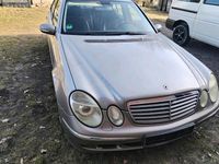 Gebraucht Mercedes E220 150 PS (110 kW) 2004 Silber Limousine