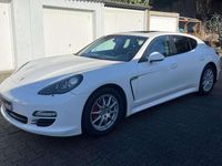 Gebraucht Porsche Panamera 250 PS (183 kW) 2012 Carraraweiß Kleinwagen