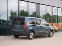 Neu Fiat Doblò 131 PS (96 kW) 2026 Blau Van / Kleinbus
