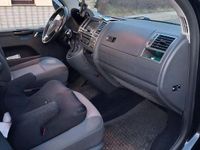 Second-hand VW T5 179 CP (131 kW) 2013 Negru Van