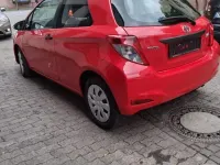 Gebraucht Toyota Yaris 69 PS (50 kW) 2014 Rot Kleinwagen