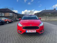 Gebraucht Ford Focus Business Edition 125 PS (91 kW) 2016 Rot Kombi