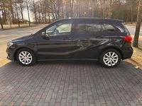 Gebraucht Mercedes B220 177 PS (130 kW) 2017 Blau Van / Kleinbus