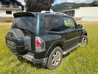 Gebraucht Mitsubishi Pajero 160 PS (117 kW) 2007 Grün SUV