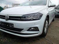 Gebraucht VW Polo Highline 95 PS (69 kW) 2019 Weiß Kleinwagen
